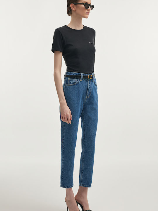 Women's Jean Pants in Straight Leg Style