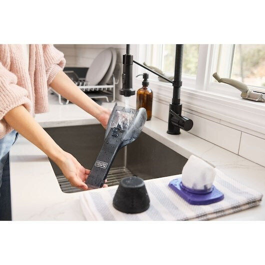 Black & Decker Rechargeable Handheld Vacuum 12V Gray