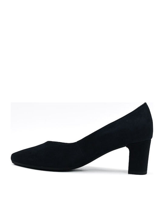 Suede Heels With Medium Black Heel