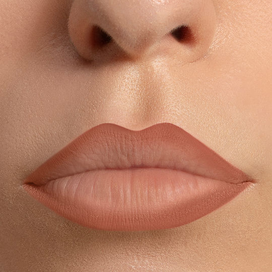 Radiant Softline Водоустойчив Молив За Устни