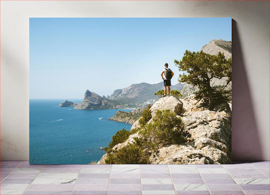 Hiker Overlooking The Sea And Rocky Mountains Πεζοπόρος Με Θέα Στη Θάλασσα Και Τα Βραχώδη Όρη 1 σε Καμβά Hiker Overlooking The Sea And Rocky Mountains Πεζοπόρος Με Θέα Στη Θάλασσα Και Τα Βραχώδη Όρη 1 σε Καμβά