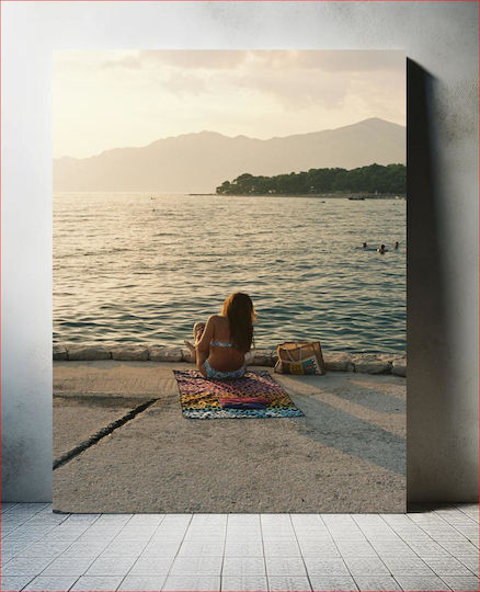 Πίνακας Woman By Sea Distant Mountains Γυναίκα Δίπλα Στη Θάλασσα Μακρινά Βουνά 70x100