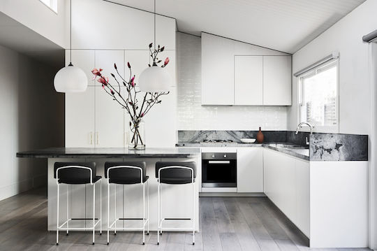 Light Home Κρεμαστό Φωτιστικό Μαύρο Μπάλα με Ντουί E27