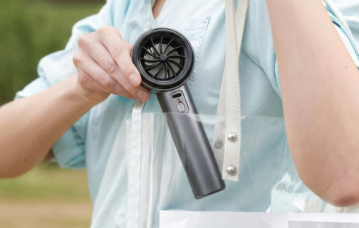 Gruppe Mini Klimaanlagen & Ventilatoren Handheld USB Wiederaufladbar Ohne Flügel 10W Schwarze