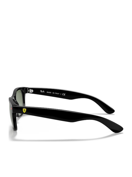 Ray Ban Wayfarer Унисекс Слънчеви Очила с Черна Пластмасова Рамка и Зелени Стъкла
