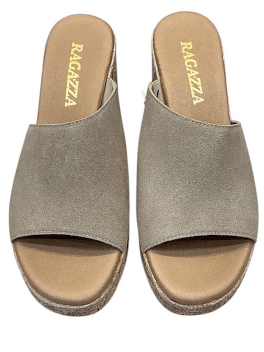 Suede Mules with Heel in Beige Colour