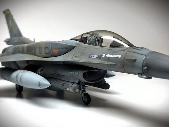 Kinetic Военновъздушни Сили На Гърция F-16c Block 52 + Cft Мащаб 1:48 K48152
