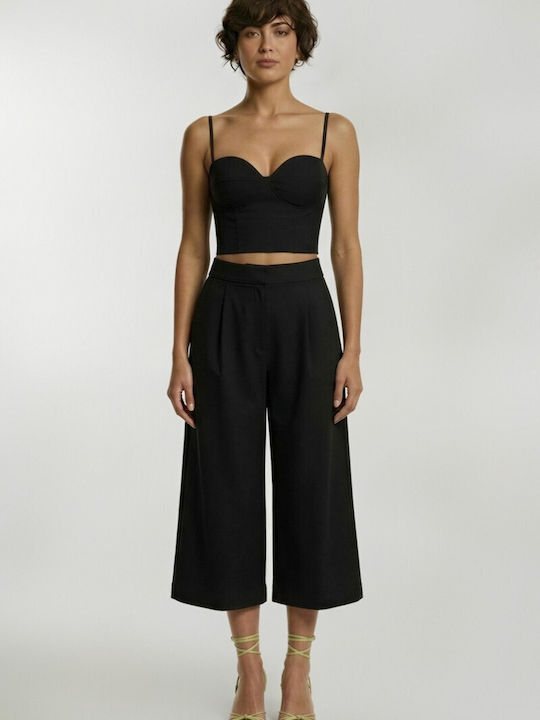 Women's High Rise Fabric Capri Trousers Black