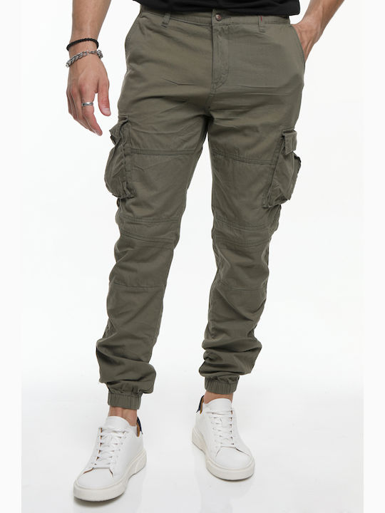 Trousers in Slim Fit Olive