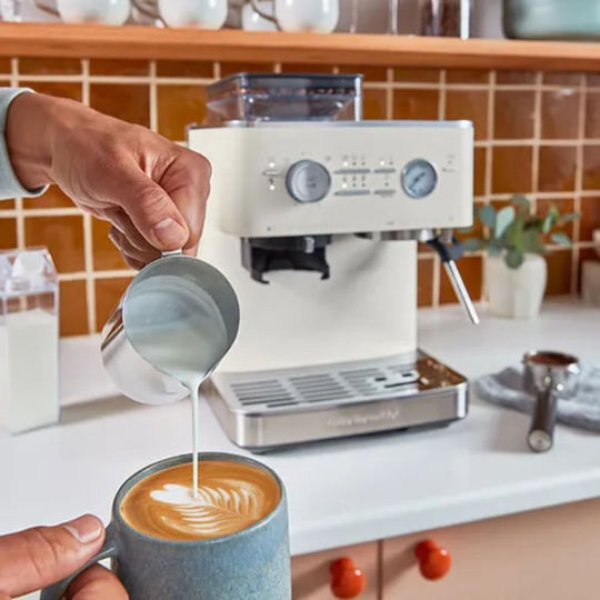 Kitchenaid Αυτόματη Μηχανή Espresso Πίεσης 15bar για Cappuccino με Μύλο Άλεσης Porcelain 5KES6551BPL