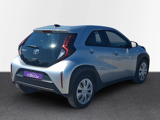 Toyota Aygo X 1.0L CVT X-Play '24