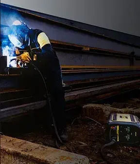 Esab Robust Feed Pro Welding Machine MAG / MIG / MMA / TIG with Maximum Welding Current 550A and Duty Cycle 50%
