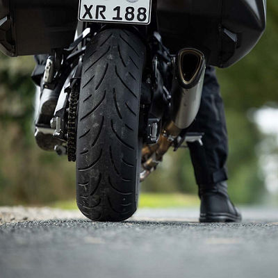 Bridgestone Battlax Sport Touring T33 150/70R17 R Fără cameră de aer Sport Anvelopă motocicletă