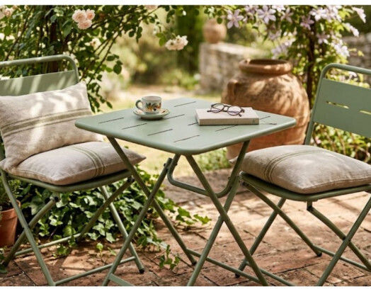 Dining Set for Small Outdoor Spaces 3 Pieces Green