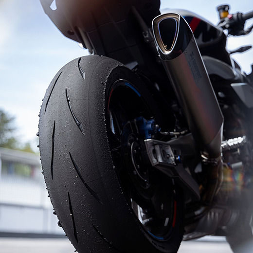 Bridgestone Battlax Rs12 Отзад 200/55zr17 78w Безкамерни гуми 32577