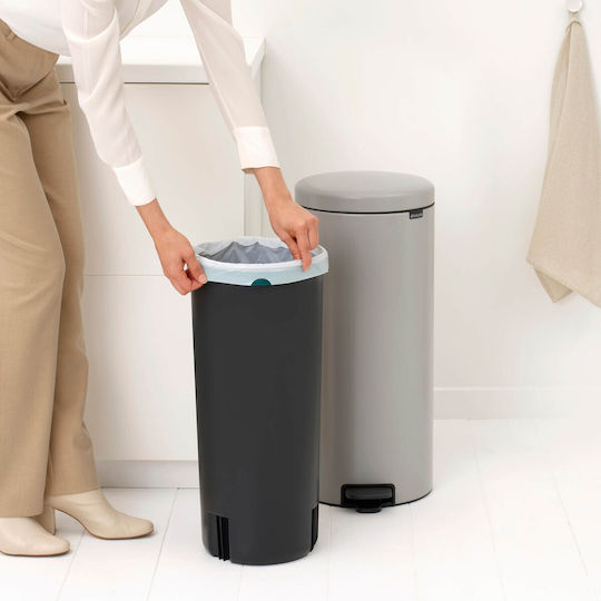 Brabantia Brabantia Mülleimer NewIcon mit Pedal Kunststoff mit Pedal Graue 30lt
