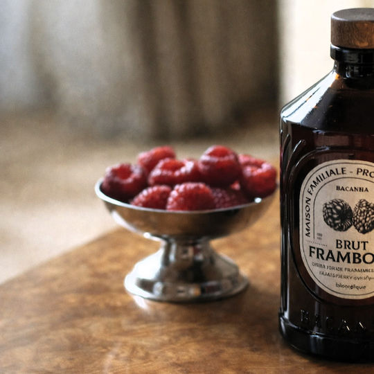 Сироп от малина – Френски сироп за коктейли лимонади десерти Bacanha Brut Framboise 400 мл