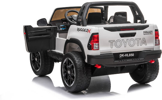 Toyota Hilux Две места с дистанционно управление Лицензиран 24 волта Бял за 7+ Години