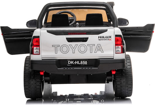 Toyota Hilux Две места с дистанционно управление Лицензиран 24 волта Бял за 7+ Години