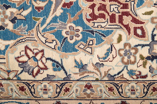 Klassischer handgefertigter Nain-Teppich 165x263 cm Ecru Blau