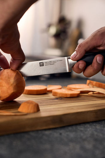 Zwilling J.A. Henckels Four Star Нож За Обща Употреба От Неръждаема Стомана 16см