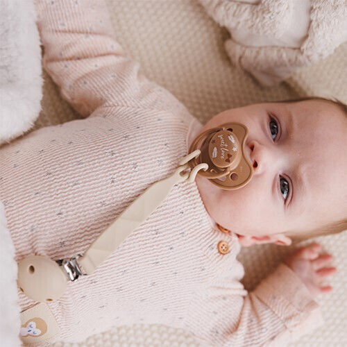 Babyono Πιπίλα Σιλικόνης Νυκτός Λευκό για 0-6 μηνών