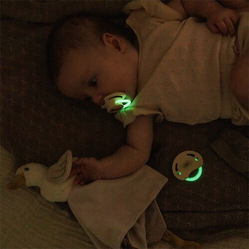 Babyono Πιπίλα Σιλικόνης Νυκτός Λευκό για 0-6 μηνών