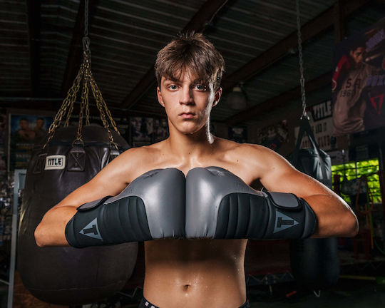 Title Boxing Boxhandschuhe aus Kunstleder für Sack Grau