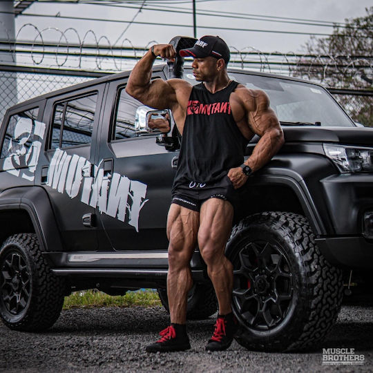 Mutant Muscle cu Aromă Triple Chocolate 2.27kg