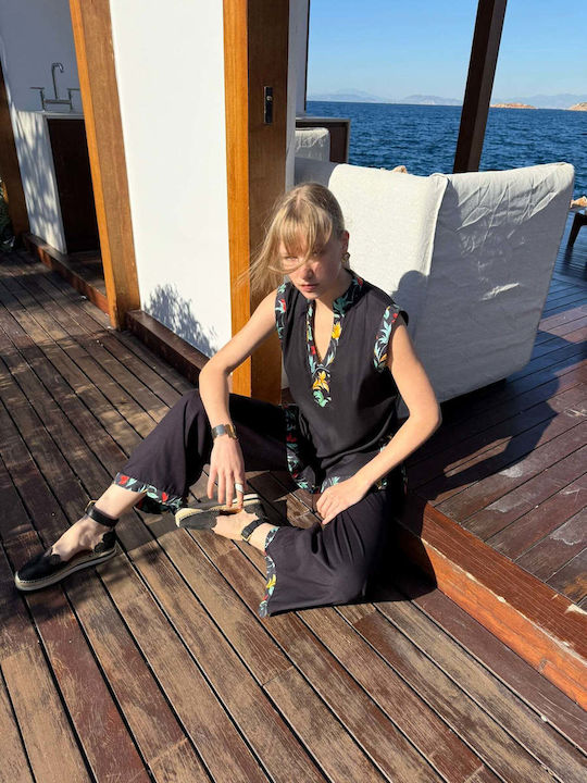 Women's Black Set with Trousers in Relaxed Fit