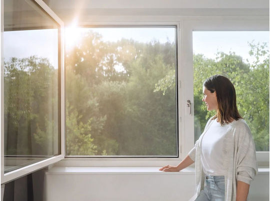 Tesa Moskitonetz Fenster mit Klebeband aus Polyester Grau 180x150cm