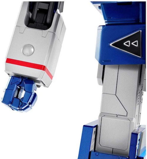 The Transformers Transformers Interactive Robot Soundwave G1 Flagship Figure