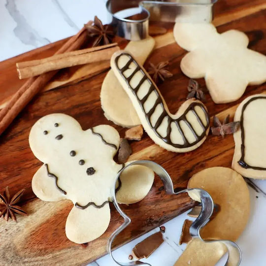 Offer Scrap Cooking Pastry Set & Bucket 18 Christmas Cookie Cutters