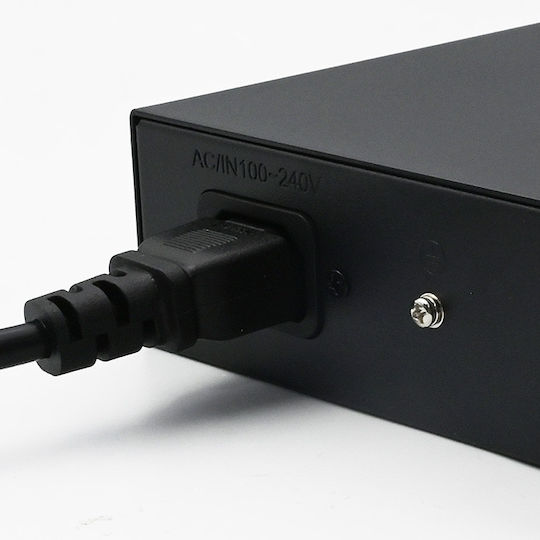 Qoltec 52364 Unmanaged L2 Switch with 16 Gigabit (1Gbps) Ethernet Ports and 2 SFP Ports