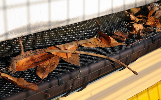 Gutter Protection Mesh Vorel 69851 Width 18cm Length 6m 15 Clips