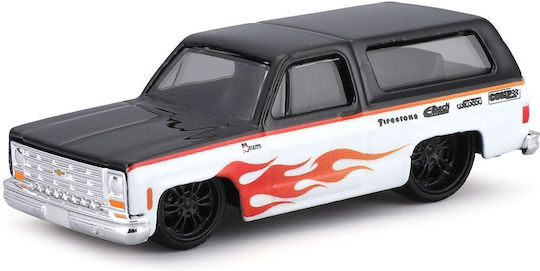 Maisto Set cu camion 1:64 pentru 8+ Ani
