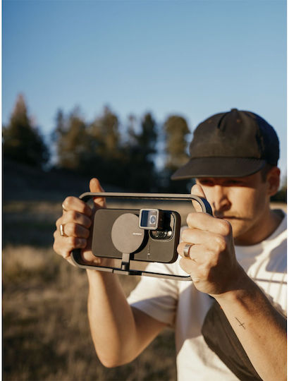 Moment Mobile Filmmaker Cage Magsafe