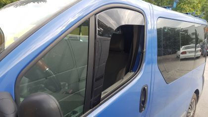 Heko Set of Windbreakers Front Car Dark Fime for Renault Trafic 2pcs