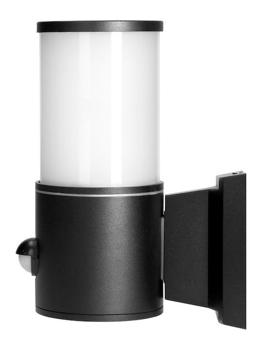 Adviti Wall-Mounted Outdoor Light E27 IP54