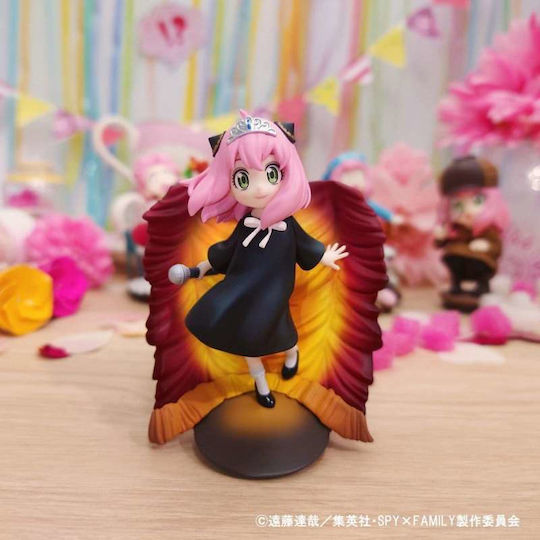 Megahouse Petitrama Figure