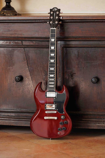 Eko Elektrische Gitarre SG mit HH Tonabnehmerkonfiguration Rot