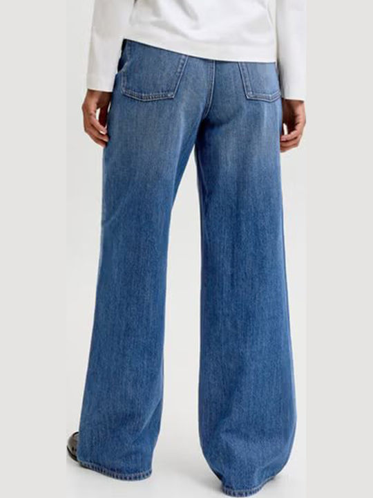 Women's Jean Pants in Wide Leg Style