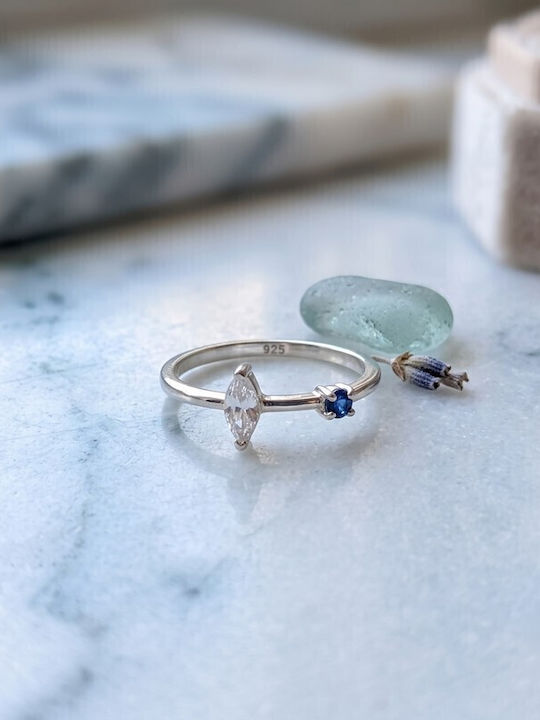 Grekas Damenring mit Zirkon aus Silber Grekas Damenring mit Zirkon aus Silber