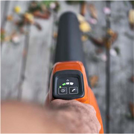 Husqvarna 122iB Handheld Laubbläser Batteriebetrieb 36V Solo mit Maximaler Luftgeschwindigkeit 190,8 km/h