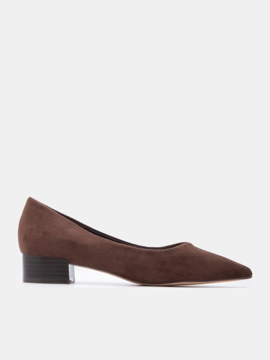 Pointed Toe Heels with Low Heel Brown