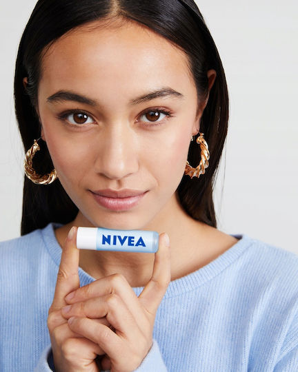 Nivea Hydro Care Lip Balsam SPF15 îngrijire hidro 4.8gr