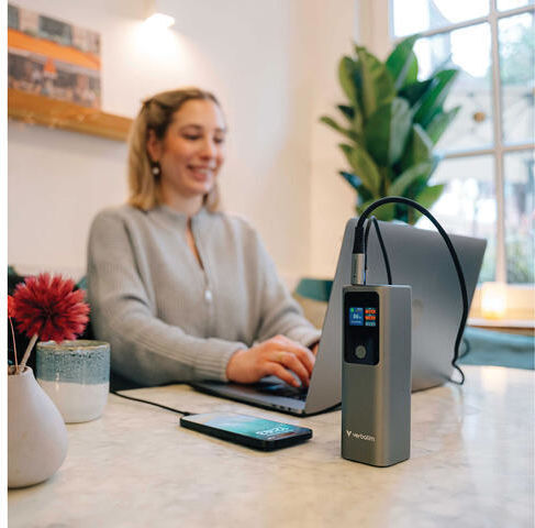 Verbatim Charge 'n' Go Power Bank 27000mAh 140W mit 2 USB-C Ausgangsanschlüsse Power Delivery Quick Charge PPS Grau