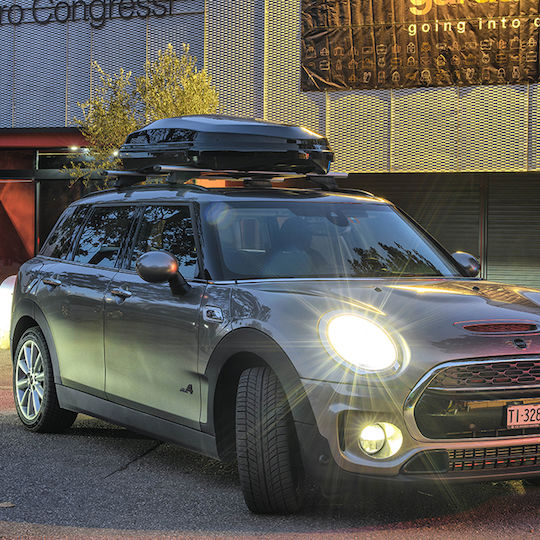 Menabo Diamond Dachboxen für Autos 500lt Schwarze Glänzende
