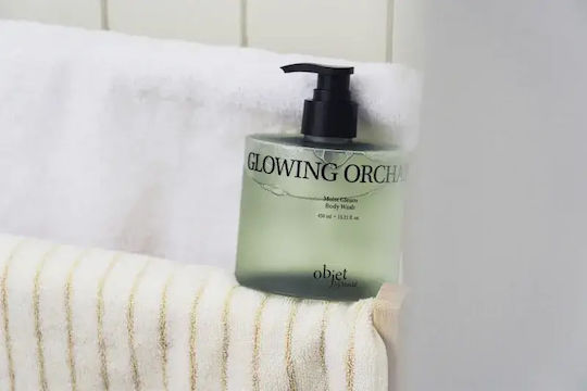 Парфюмиран интензивно хидратиращ душ гел Kundal Objet Moist Gleam Body Wash 450 мл