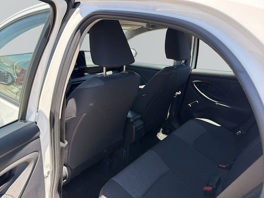 Toyota Ярис 1.5 HDF Бизнес '22